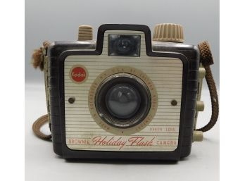 Vintage Kodak Brownie Holiday Flash Camera With Dakon Lens