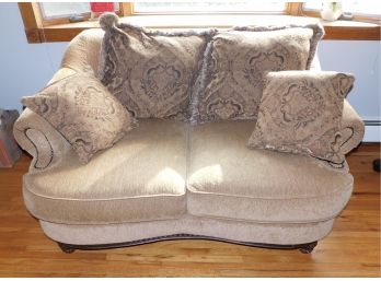 Upholstered Studded Love Seat With 2 Throw Pillows