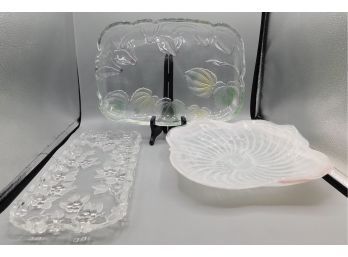 Embossed Glass Decorative Serving Platter Set - Set Of Three Assorted Platters