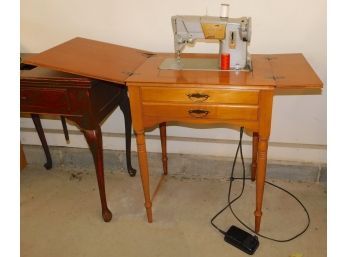 Singer 1970's Sewing Cabinet With Machine
