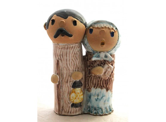 Adorable Clay Man & Woman Figurine (200)