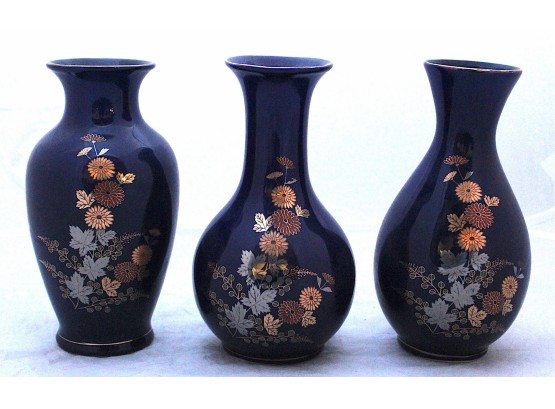 3 Blue Asian Style Ceramic Vases (069)
