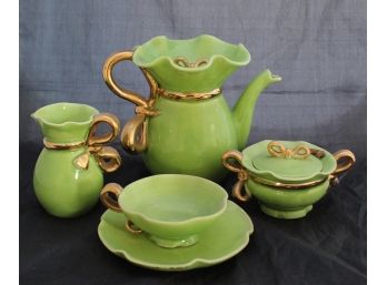 Cerenne Vallauris Green China With Gold Colored Trim Set (142)