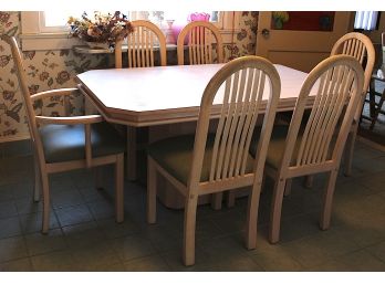 Formica Veneered Dinning Table With Block Base & 6 Oak Chairs (083)