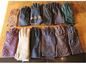Assorted Women's Leather Gloves ( 092)