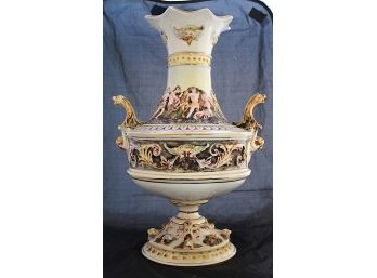 Beautiful R. Capodimonte Vase Made In Italy, 18' (149)