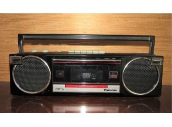 Panasonic Boombox RX-FM15 AM/FM Stereo Cassette Radio *PLUG NOT INCLUDED*