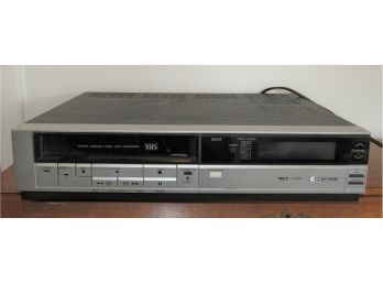 Hitachi Video Deck Model: VT-76AY