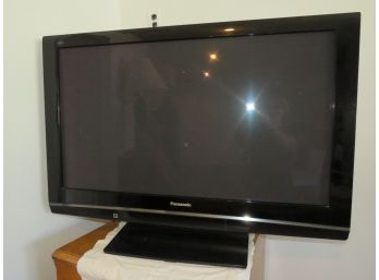 Panasonic TH-42PZ80U 42' VIERA 1080p Plasma HDTV - NO REMOTE