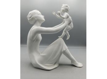 Kaiser #398 Mother And Child White Bisque Figurine