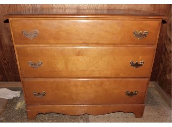 Wood 3 Drawer Dresser