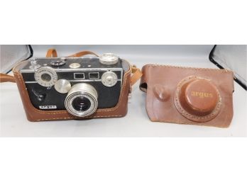 Argus C3 Film Camera With 50mm Coated Cintar Lens - Case Included