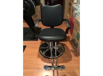 Black High Back Salon Styling Chair