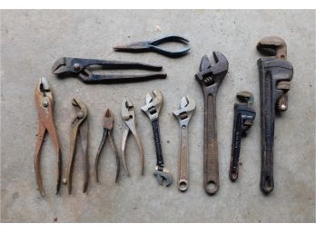 Hand Tools - Assorted Lot - 11 Total