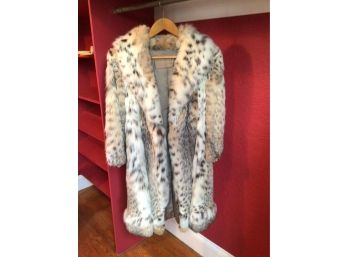 Alixaudre Women's Fur Coat