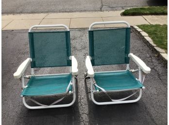 Folding Green & White Beach Chairs With Carry Strap - Set Of Two