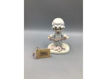 Precious Moments 'You Have Touched So Many Hearts' 1983 Figurine E-2821