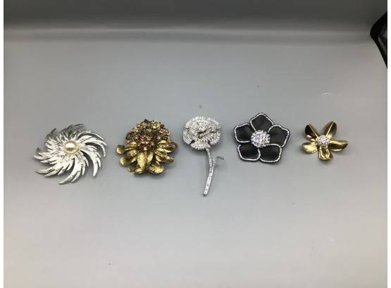 Costume Jewelry Brooches - 5 Total