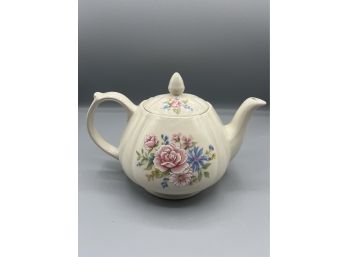 Royal Oak Floral Pattern Teapot