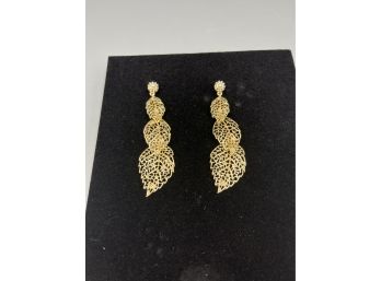 Gold-plated Leaf Style Costume Jewelry Earrings - 2 Total