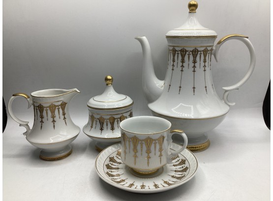 Contessa 55/1676 Tea Set - Teapot, Creamer, Sugar Bowl 6 Cups/saucers