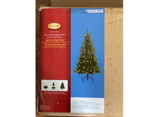Holiday Living Pre-lit 4.5ft Tree With Clear Bulbs