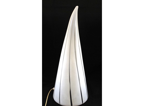 Ventri Murano Glass  Vintage Mid-Century Blown Art Glass Horn   (O149)