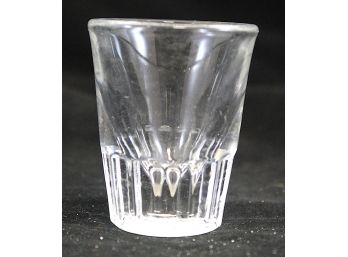 7 Vintage Federal Glass Shot Glasses (Y181)
