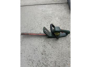 Black And Decker 16 INCH  Electric Hedge Trimmer Model TR255