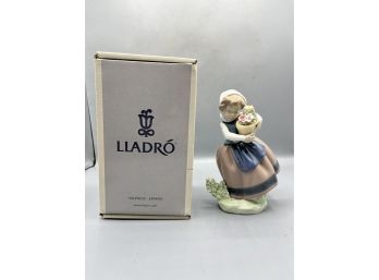 Lladro Spring Is Here - Porcelain Hand Painted Figurine - Box Included #05223 -