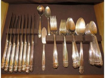 Holmes & Edwards Inlaid IS Silver Plated Flatware Set