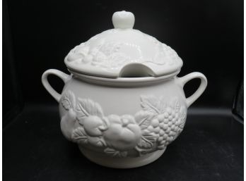 Tabletops Unlimited Hand Crafted Collection  'Nature' Soup Tureen