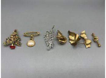 Vintage Costume Jewelry Brooch Pins - 7 Total