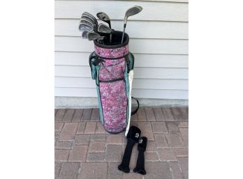 Womens Floral Pattern Golf Bag With Assorted Clubs - 11 Clubs Total
