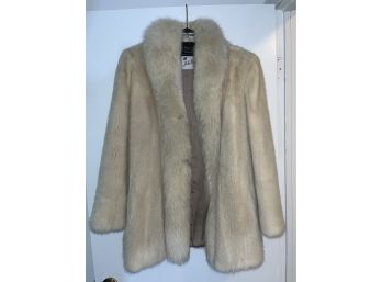 John Pappas Furs - Dyed Snow-top Mink Coat - Size Medium