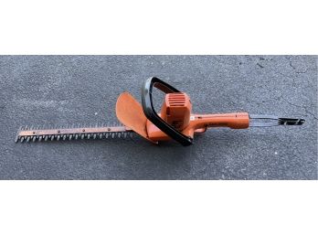 Black And Decker 16 INCH Electric Hedge Trimmer #8124