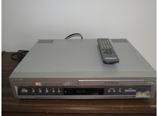 Sony SLV-D100 DVD-VCR Combo - With Remote