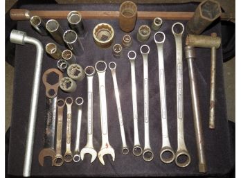 Sockets & Wrenches - Assorted Lot