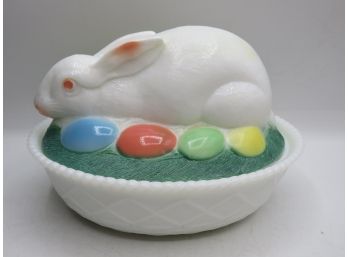 Westmoreland Milk Glass Easter Bunny Rabbit Covered Dish
