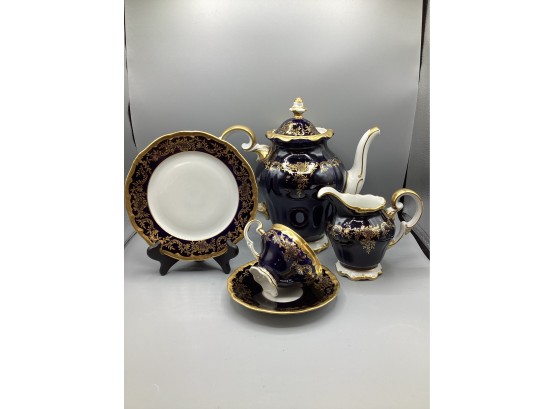 Rare Echt Weimar Germany Katharina Kolbalt Blue & Gold Porcelain Tea Set 24k Gold Trim 25 Piece Set