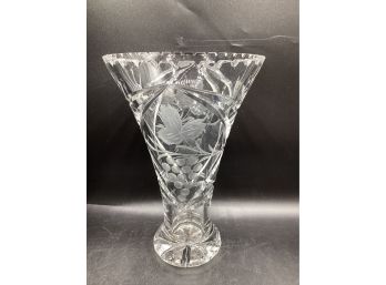 Crystal Etched Grape/leaf Vase With Saw Tooth Top
