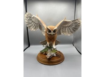 The Franklin Mint 1990 Hand Painted Fine Porcelain - The Screech Owl - Statue With Wood Base Included