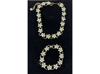 Costume Jewelry Floral Pattern Necklace And Bracelet Set