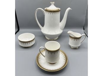 Paragon Fine Bone China Tea Set - 14 Pieces Total