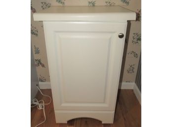 White Cabinet With 1 Door