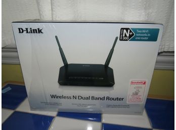 D-Link Wireless N Dual Band Router DIR 815 - Original Box