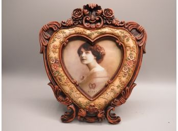 Popular Creations Victorian 4' X 6' Heart-shaped Frame