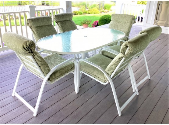 White Outdoor Oval Table & 6 Chairs With Cushions