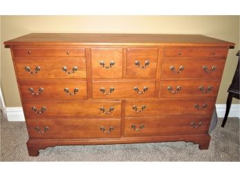 Keller Furniture Wood 11-Drawer Wood Dresser