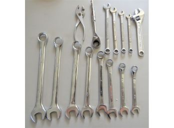 Wrenches - Assorted Lot Of 15 Wrenches